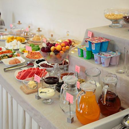 Voyage Hotel Bishkek Luaran gambar