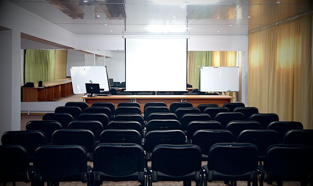 Voyage Hotel Bishkek Luaran gambar