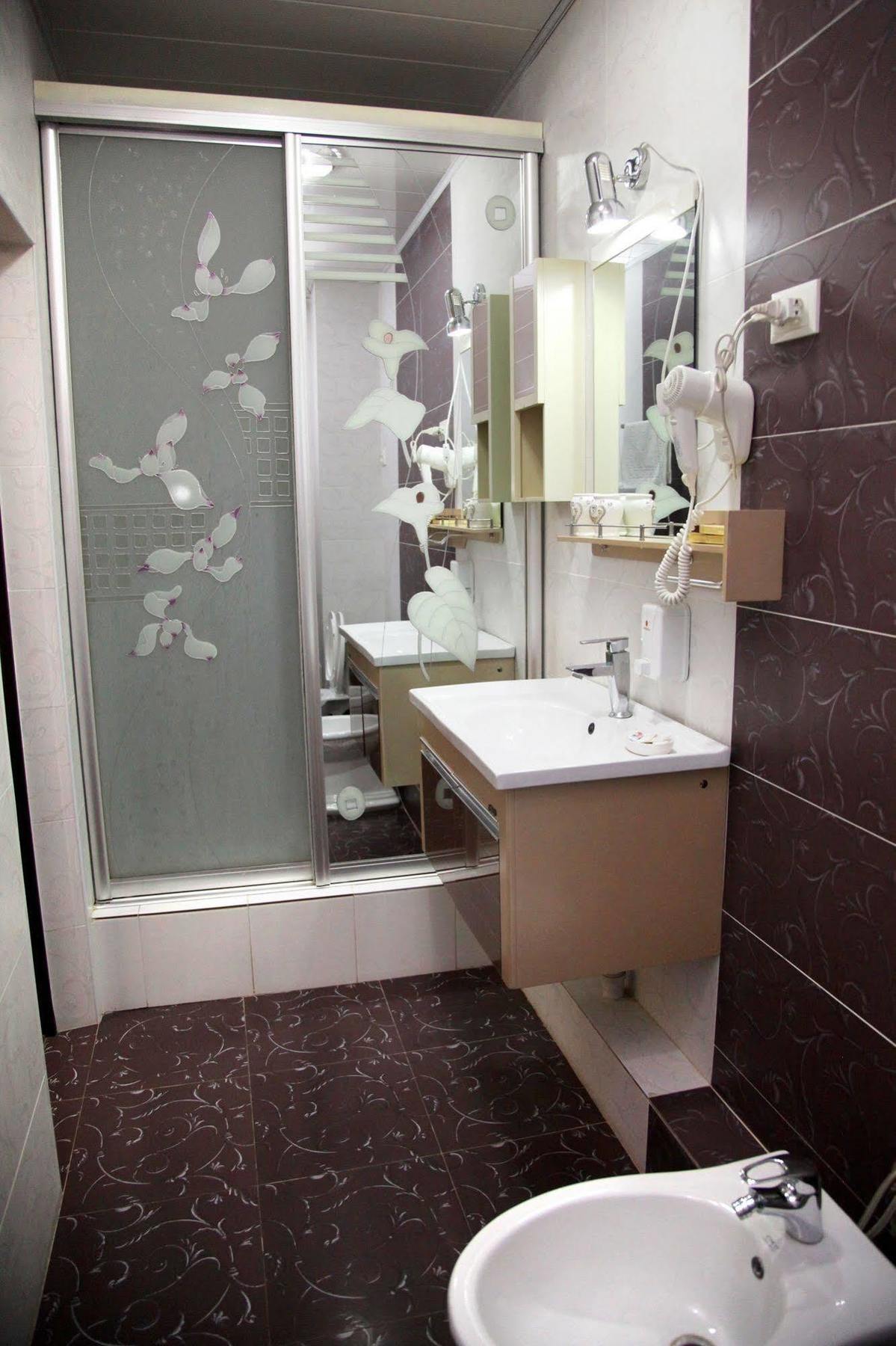 Voyage Hotel Bishkek Luaran gambar