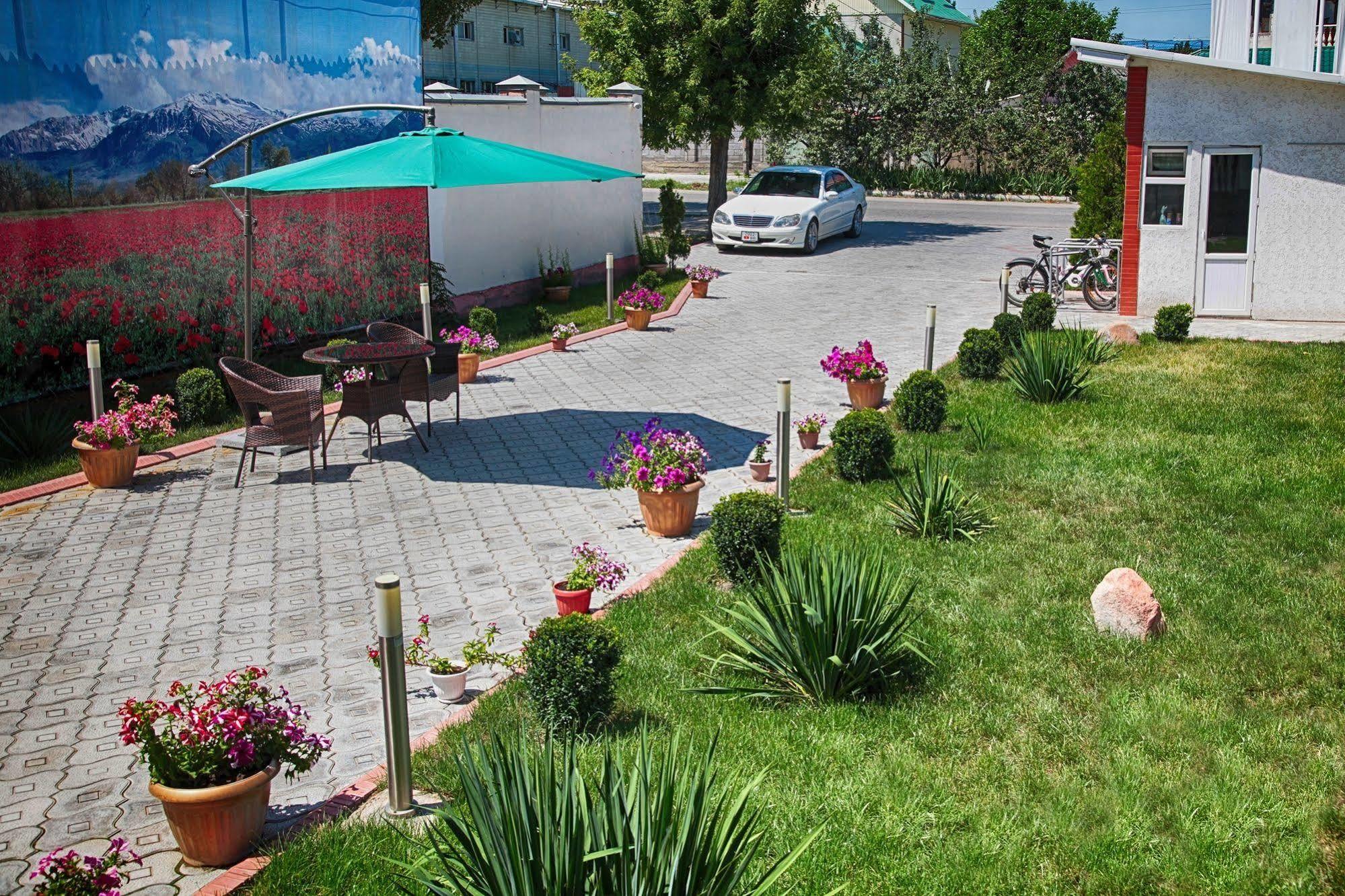 Voyage Hotel Bishkek Luaran gambar