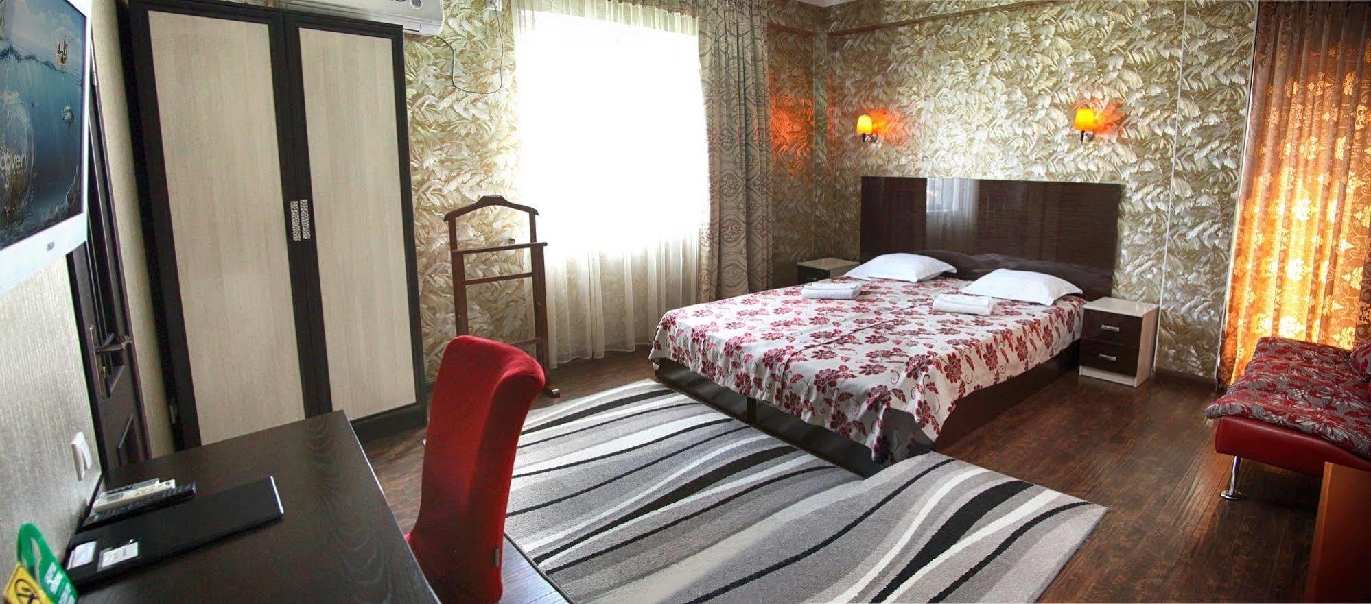 Voyage Hotel Bishkek Luaran gambar
